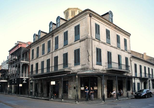 Napoleon House